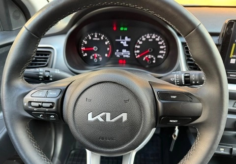 Kia Stonic cena 75900 przebieg: 9145, rok produkcji 2022 z Mosina małe 529